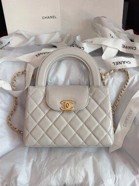 Classic CHANEL Bags: A Stylish and Versatile Choice for Elegance